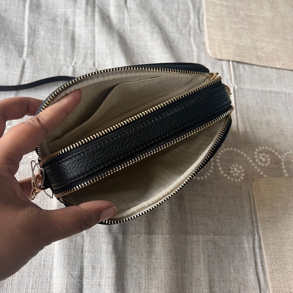 TORY BURCH• Britten Black Leather Camera Bag with Gold Logo - Picture 10 of 13